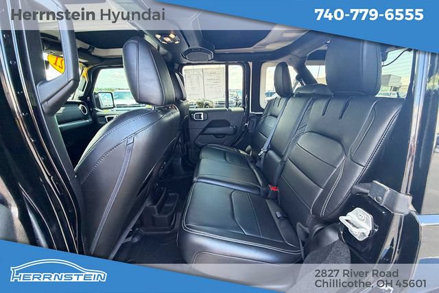 Used 2021 Jeep Wrangler Unlimited Sahara w/ Cold Weather Group AWD/4WD image 14