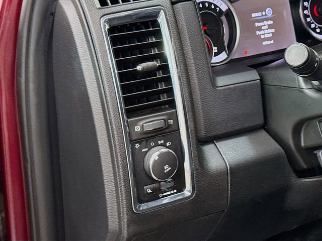 Used 2017 RAM 1500 Laramie w/ Convenience Group AWD/4WD image 12