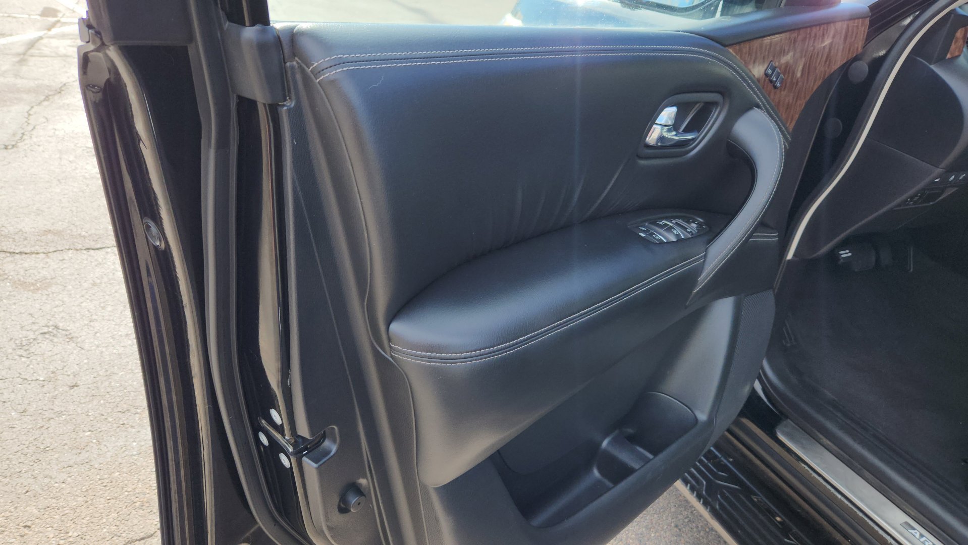 Used 2018 Nissan Armada Platinum w/ Captain Seat Package image 24