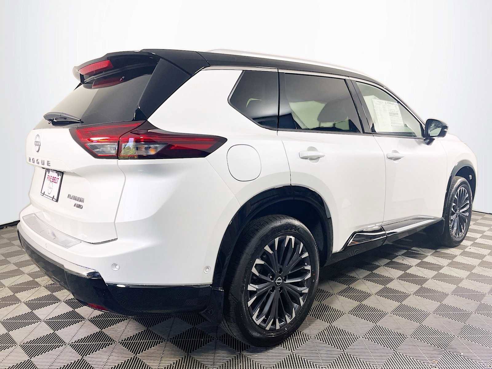 New 2026 Nissan Rogue Platinum image 2