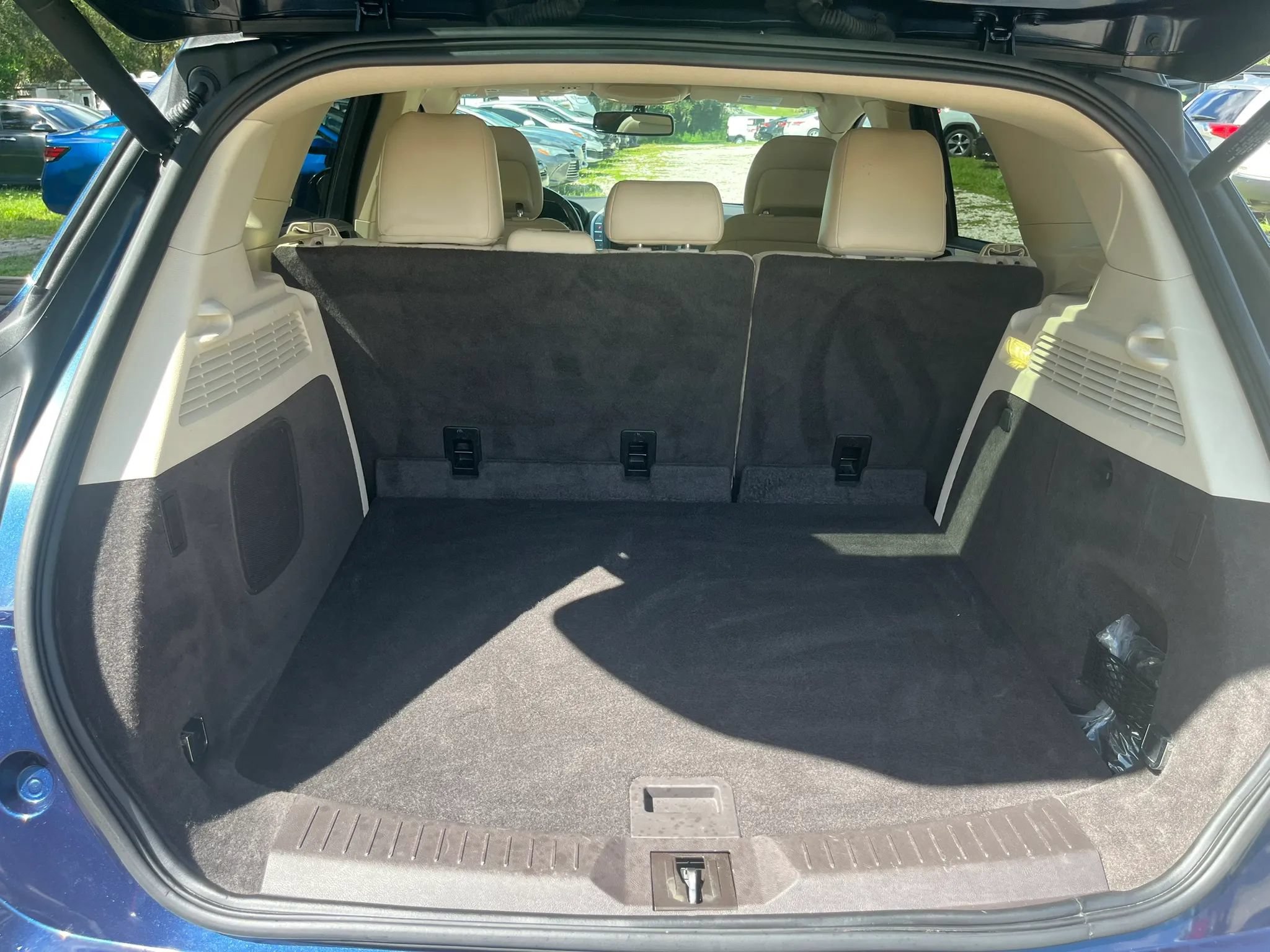 Used 2015 Lincoln MKC FWD w/ Equipment Group 101A Select image 28