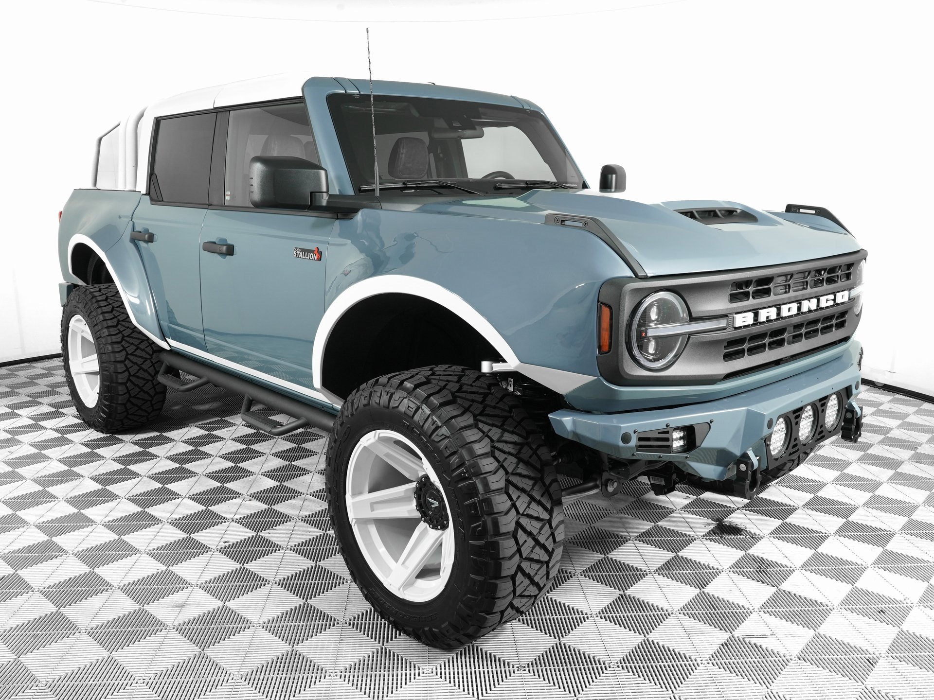 Used 2025 Ford Bronco Big Bend image 3