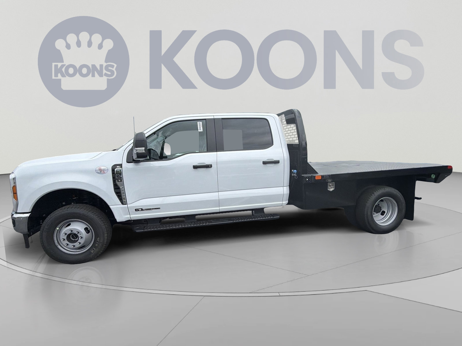 New 2026 Ford F350 XL w/ XL Chrome Package AWD/4WD image 2