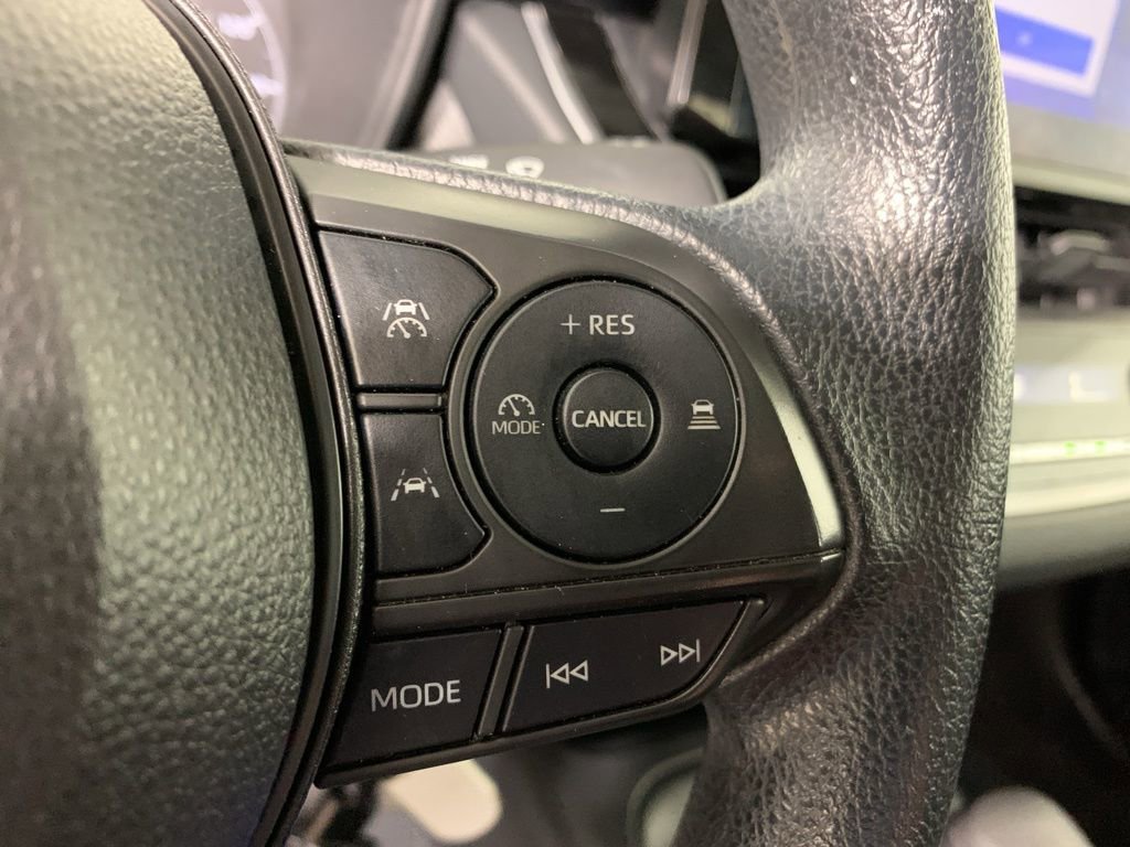 Used 2023 Toyota Corolla LE image 21