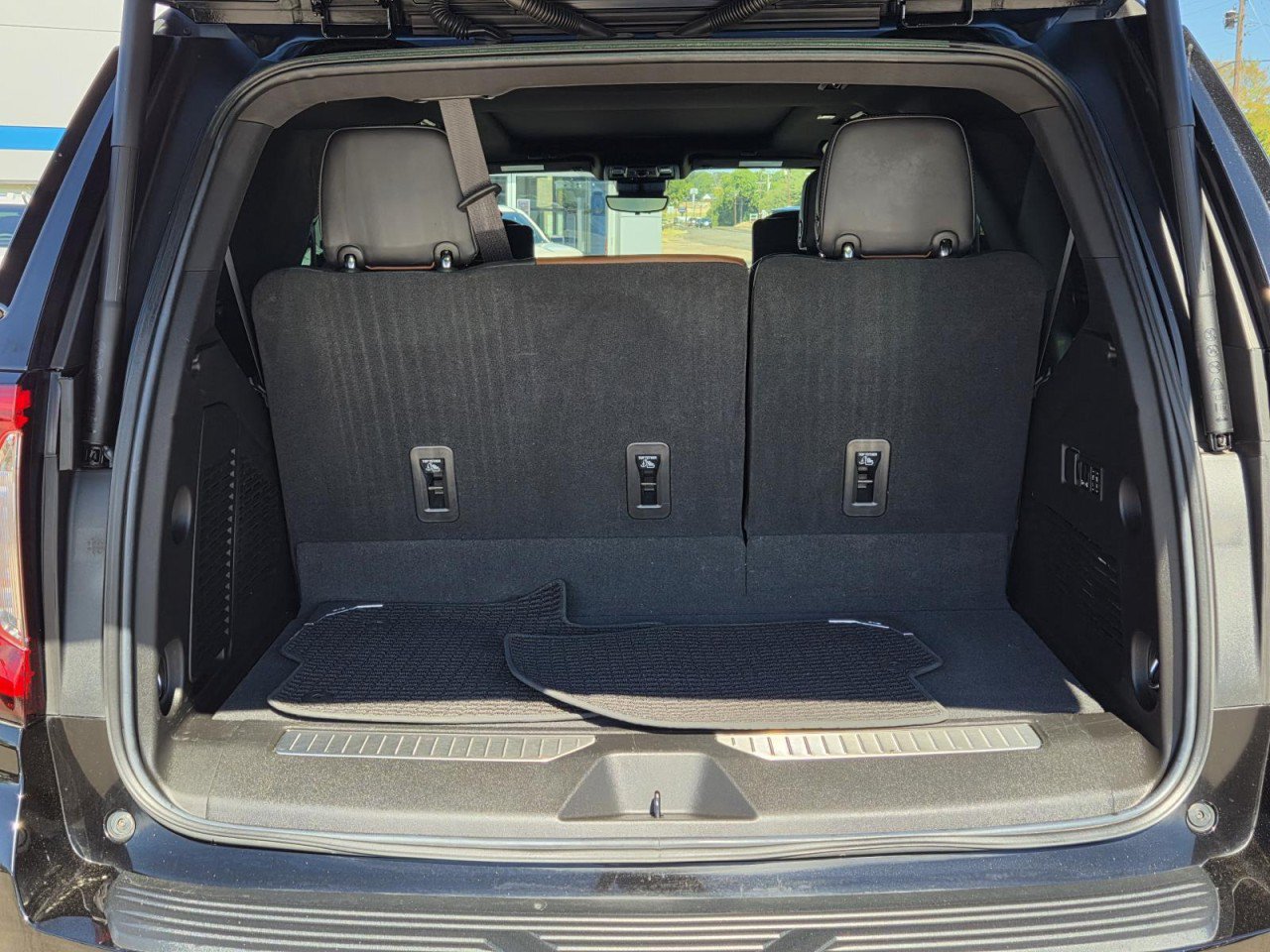Certified 2023 GMC Yukon Denali Ultimate AWD/4WD image 9