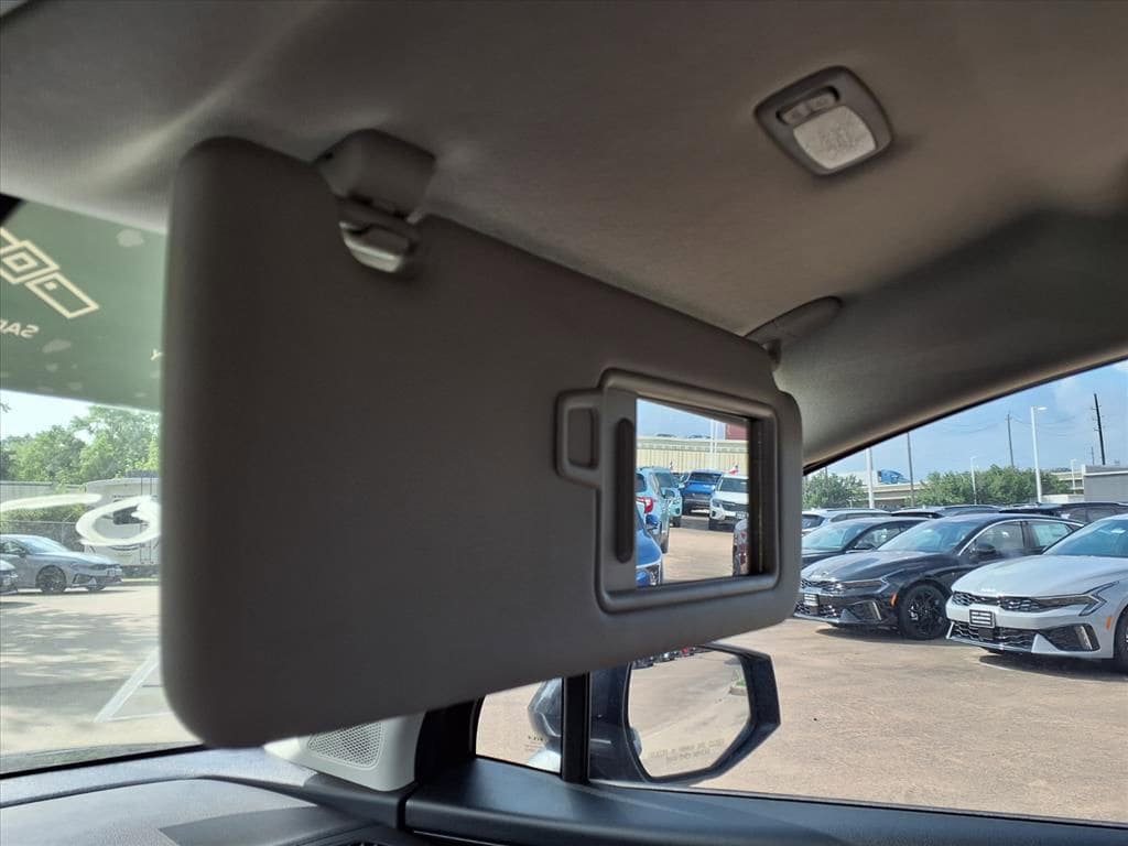 Used 2026 Kia Sportage EX FWD image 26