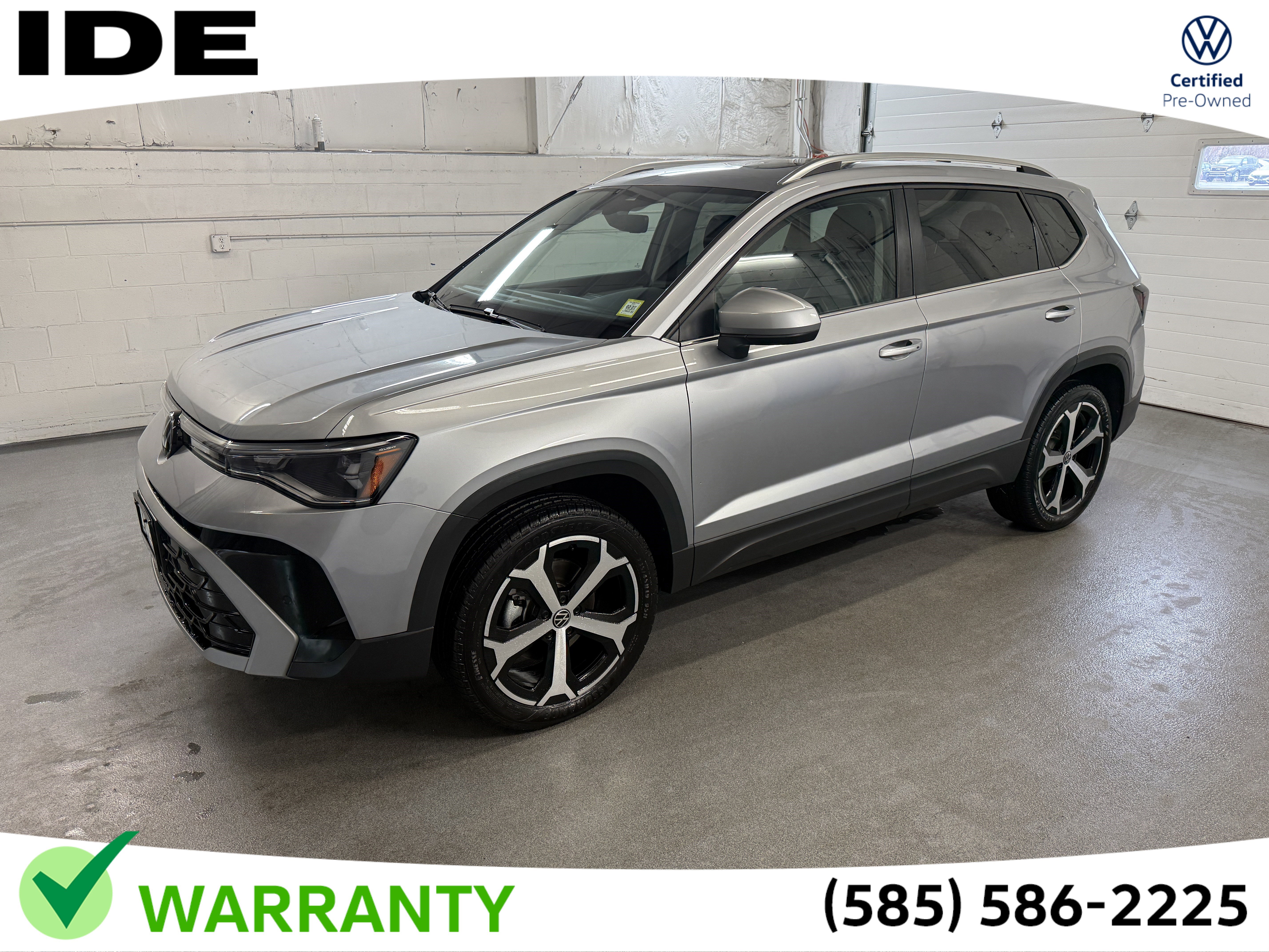 Certified 2025 Volkswagen Taos SEL AWD/4WD image 1