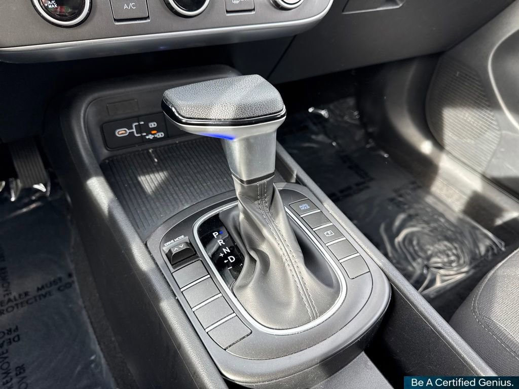 Certified 2024 Hyundai Kona SE image 44