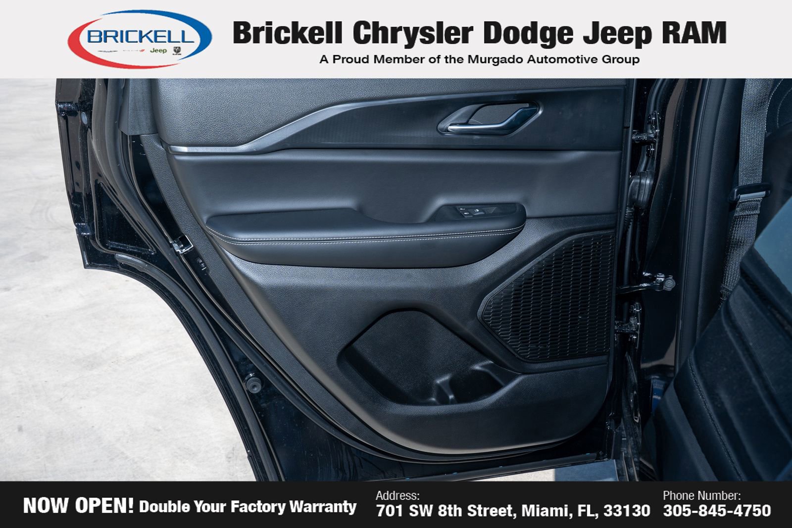 New 2025 Jeep Grand Cherokee Laredo w/ Luxury Tech Group I image 12