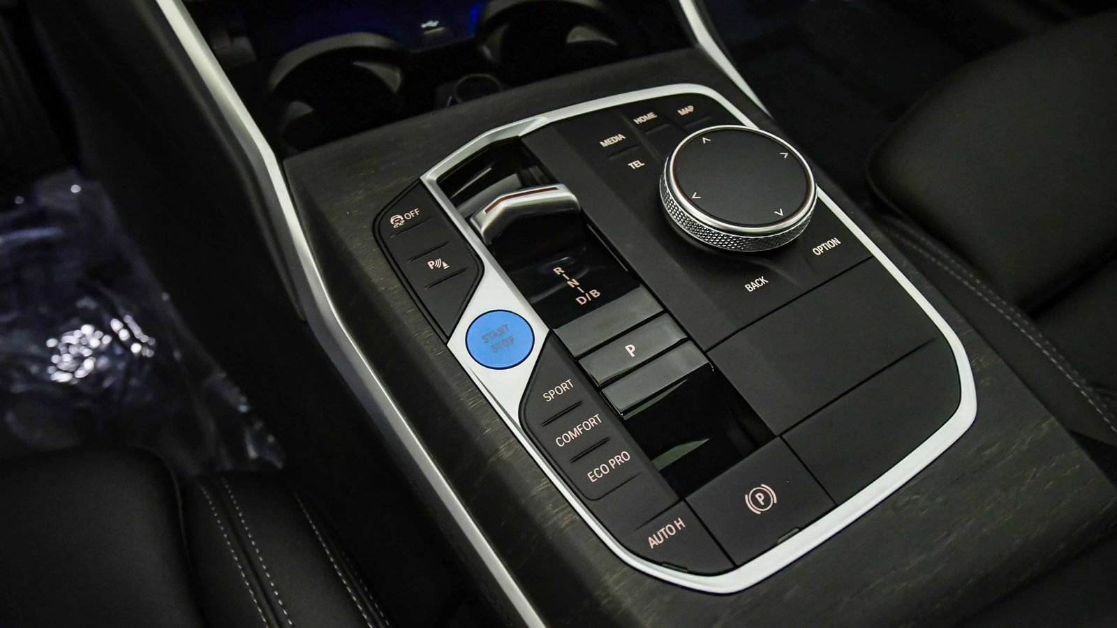 Certified 2023 BMW i4 eDrive40 w/ Premium Package RWD image 20