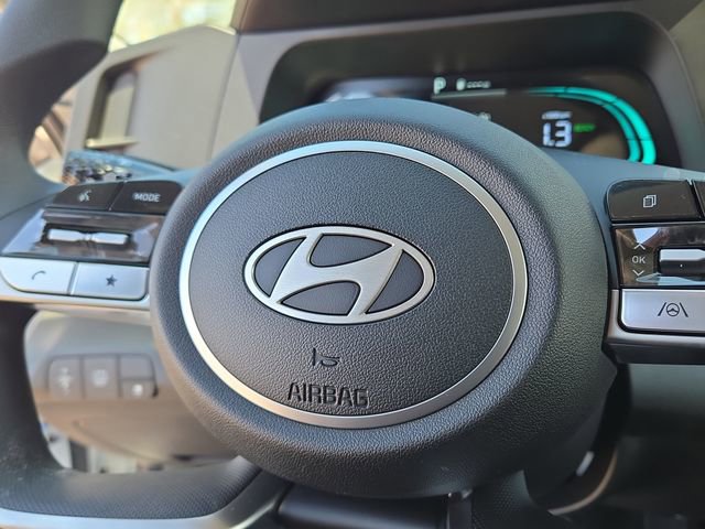 New 2026 Hyundai Elantra Hybrid FWD image 18