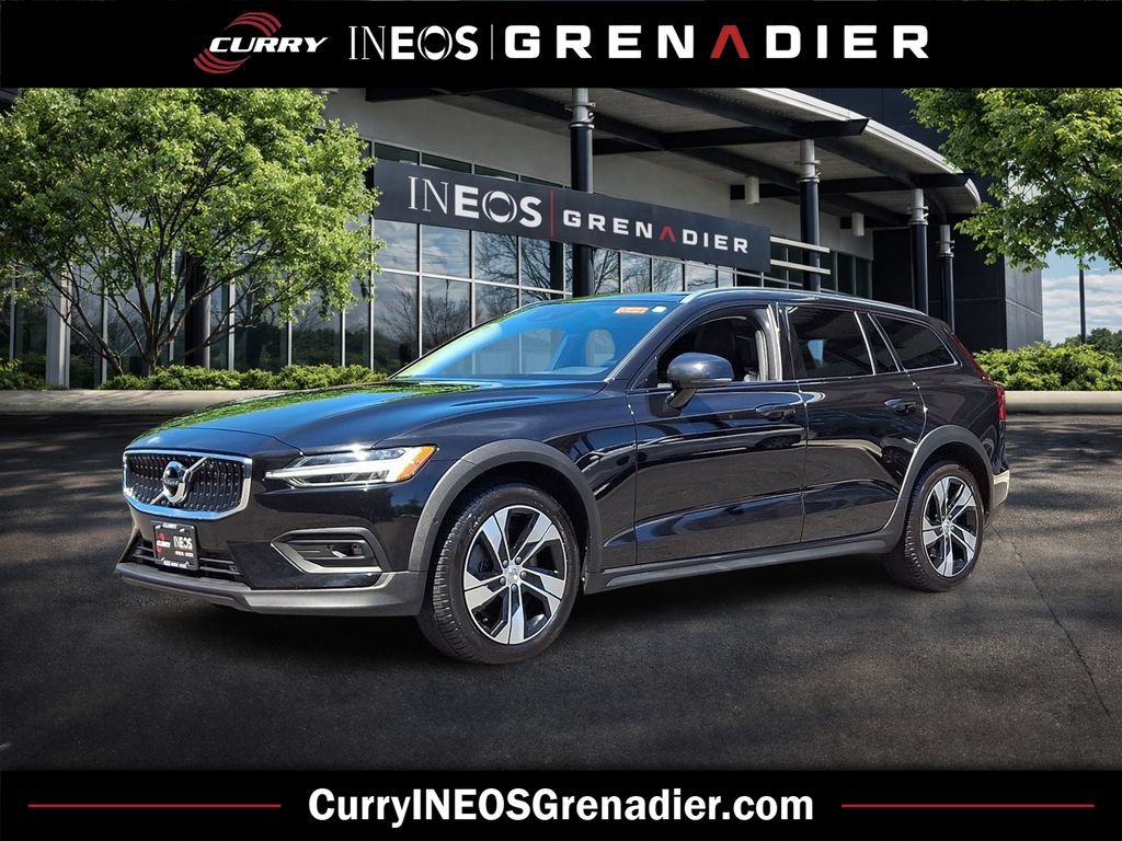 Used 2021 Volvo V60 T5 Cross Country AWD/4WD image 1