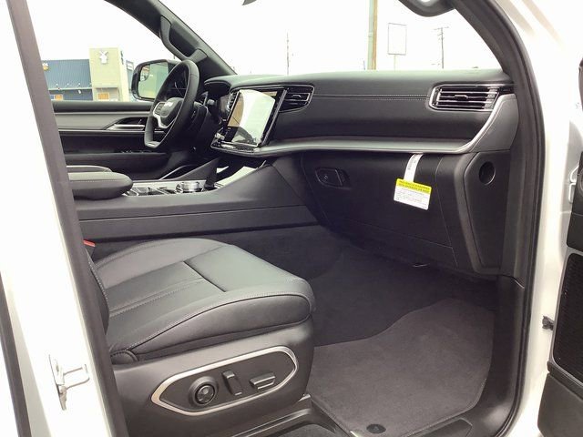 New 2026 Jeep Grand Wagoneer Limited w/ Premium Group II AWD/4WD image 45