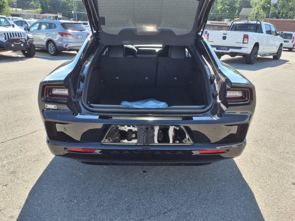New 2025 Dodge Charger Daytona R/T w/ Quick Order Package 25M R/T AWD/4WD image 7