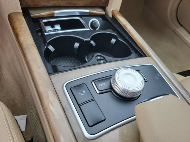 Used 2010 Mercedes-Benz E 350 Sedan w/ Premium 1 Pkg image 20