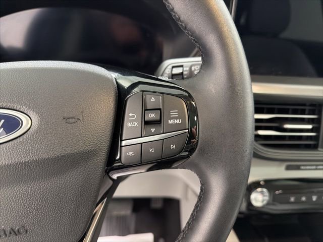 Used 2025 Ford Escape Active w/ Active Premium Tech Pack image 19