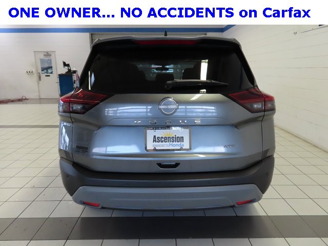 Used 2023 Nissan Rogue S image 12