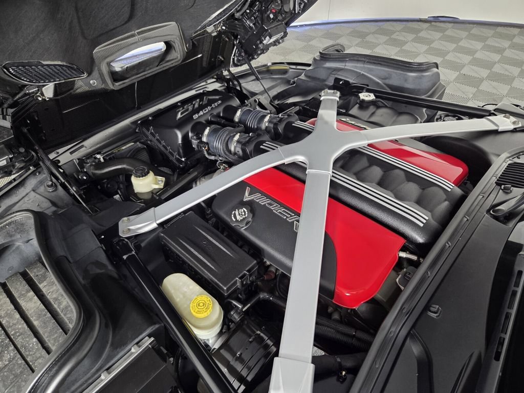 Used 2014 SRT Viper GTS w/ GTS Laguna Interior Package RWD image 29