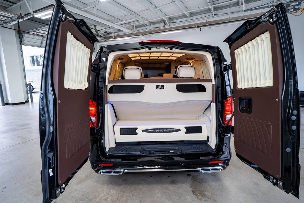 Used 2020 Mercedes-Benz Metris Passenger image 51