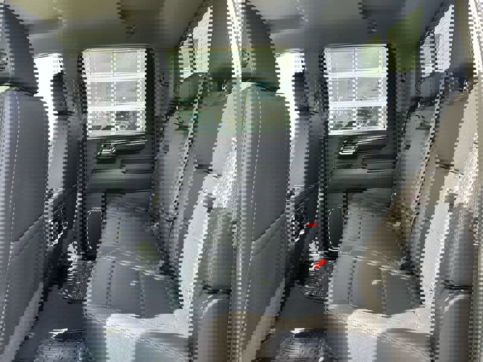 Used 2024 Chevrolet Silverado 3500 LTZ w/ LTZ Convenience Package image 10