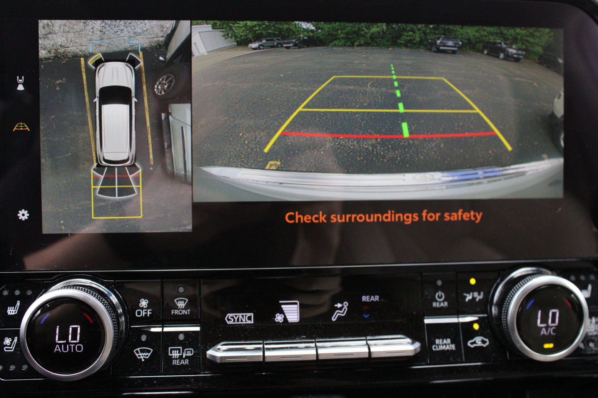 Used 2023 Toyota Highlander Platinum AWD/4WD image 42