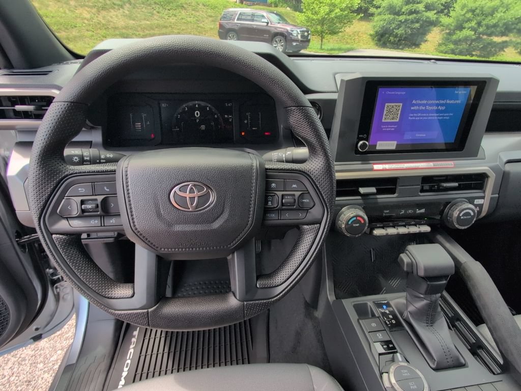 Certified 2026 Toyota Tacoma SR5 AWD/4WD image 27