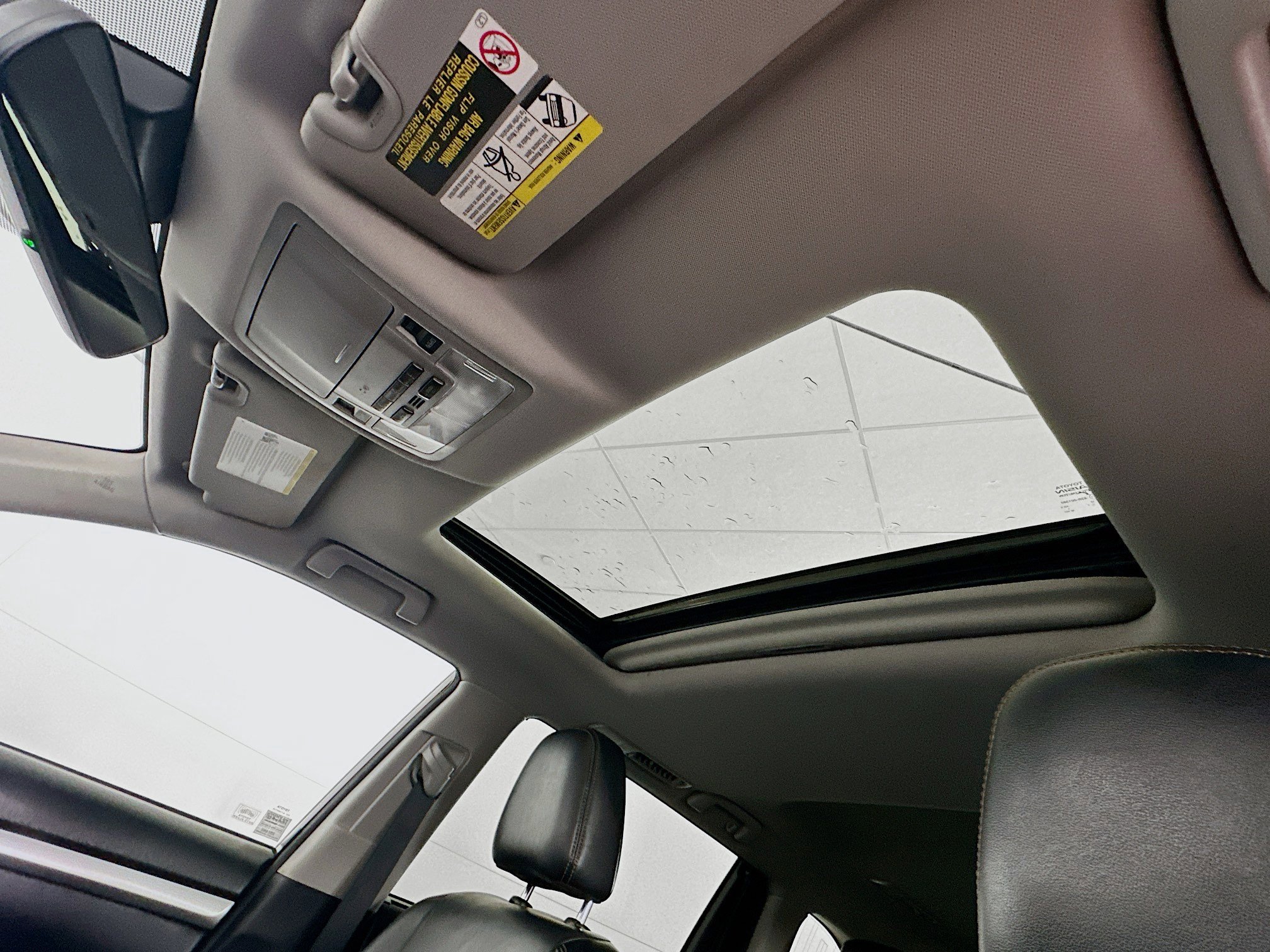 Used 2017 Toyota Highlander XLE AWD/4WD image 25