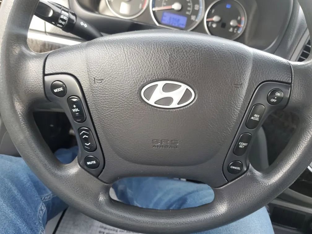 Used 2008 Hyundai Santa Fe GLS image 15