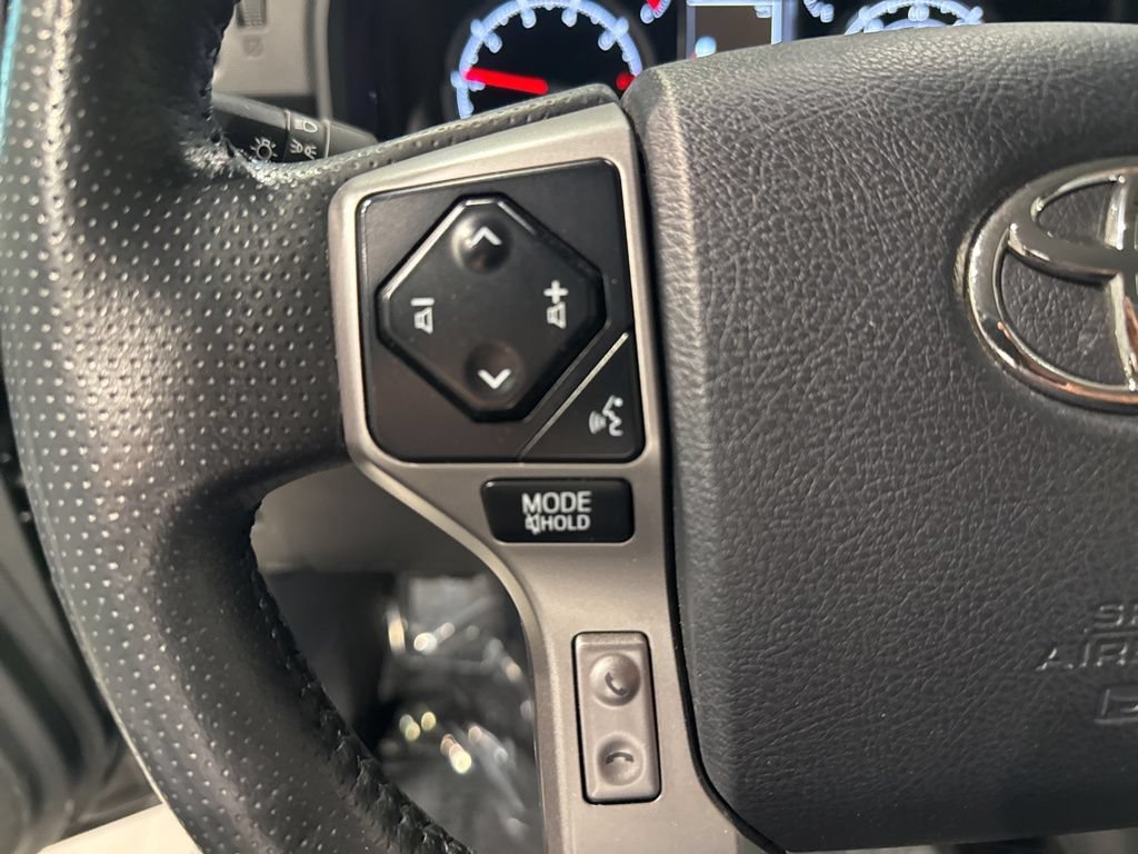 Used 2023 Toyota 4Runner Limited AWD/4WD image 25