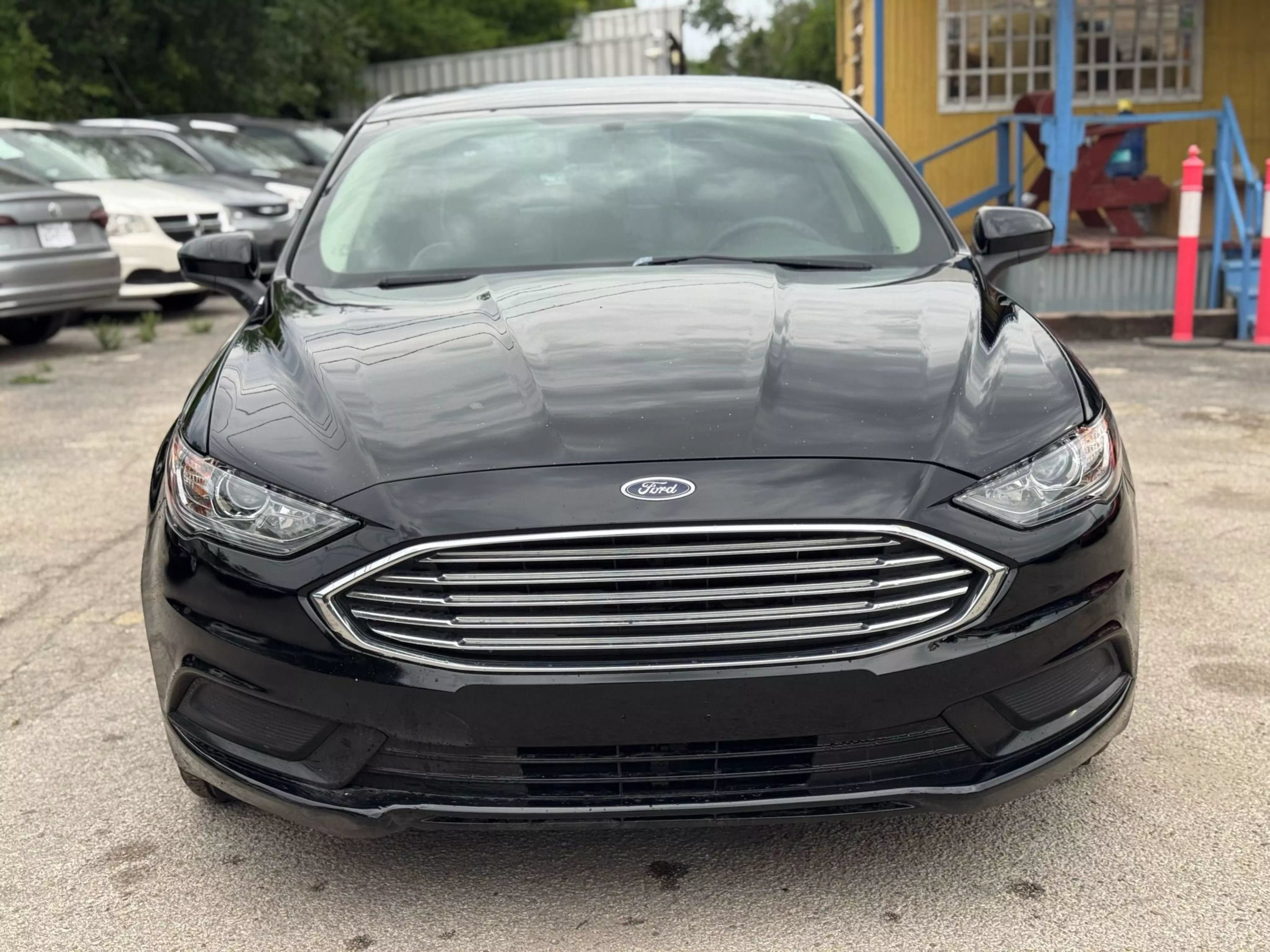 Used 2017 Ford Fusion S FWD image 3
