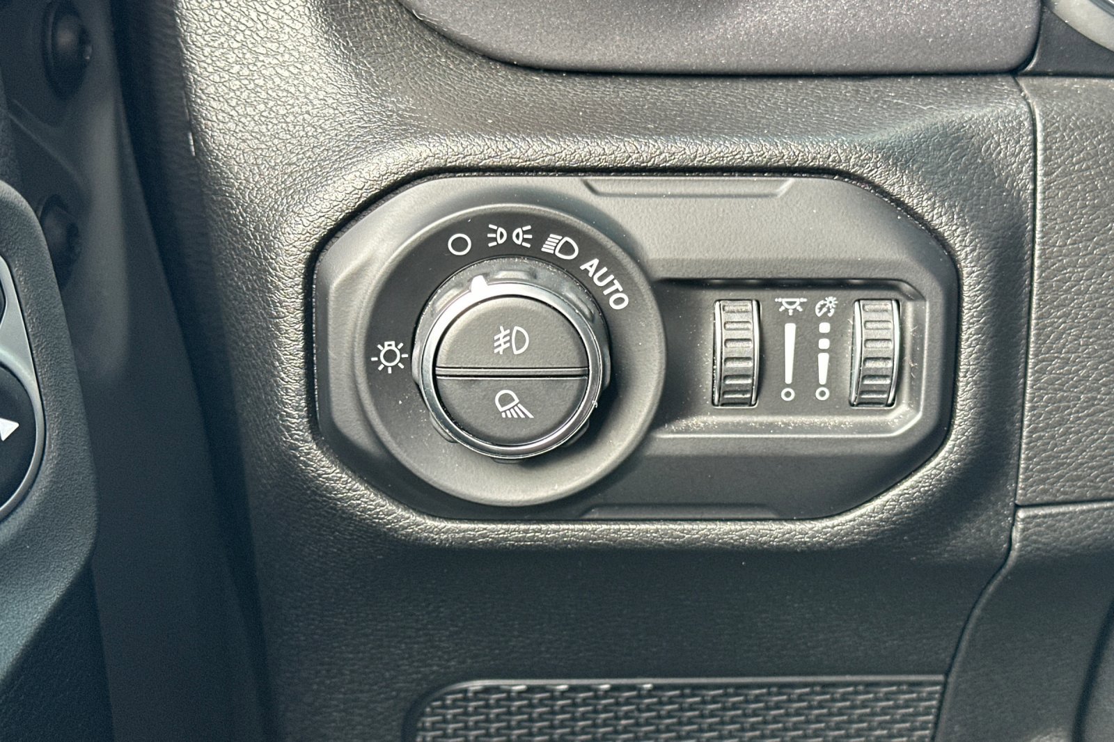 Used 2021 Jeep Gladiator Mojave image 26