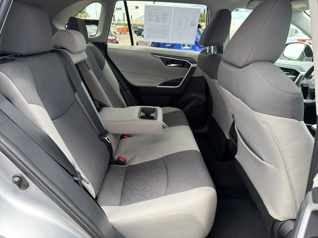 Used 2021 Toyota RAV4 XLE w/ Carpet Mat Package (TMS) AWD/4WD image 14