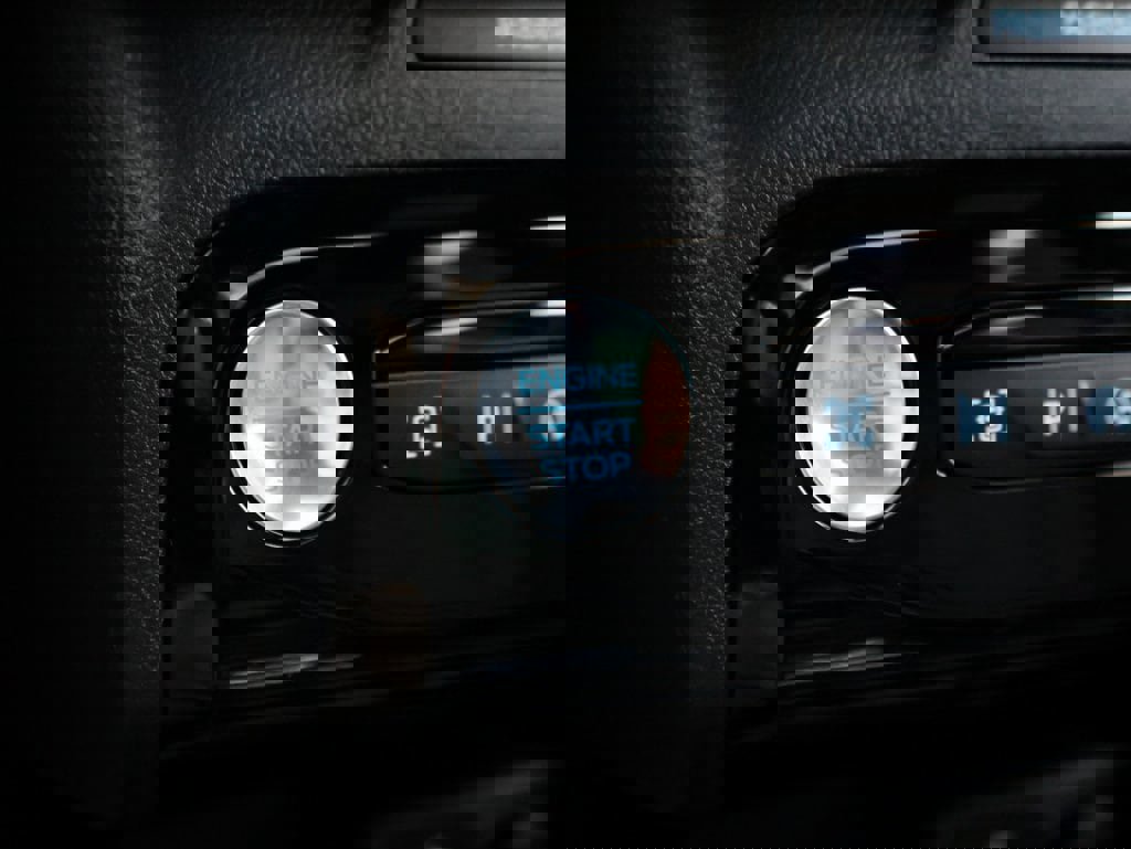 Used 2025 Ford Escape ST-Line Elite w/ Premium Technology Package image 34