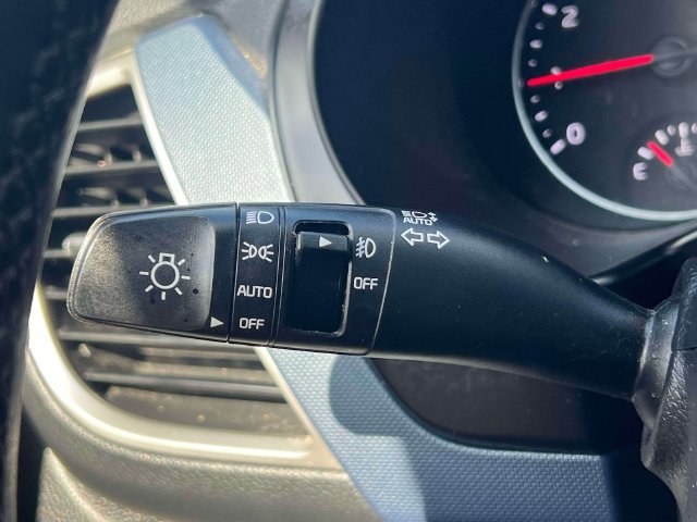 Used 2021 Kia Seltos S AWD/4WD image 19