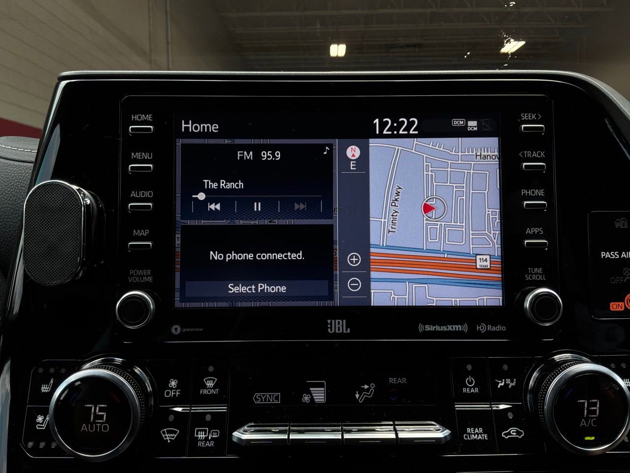Used 2022 Toyota Highlander Limited FWD image 35