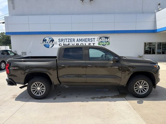 Used 2023 Chevrolet Colorado LT w/ LT Convenience Package AWD/4WD image 11