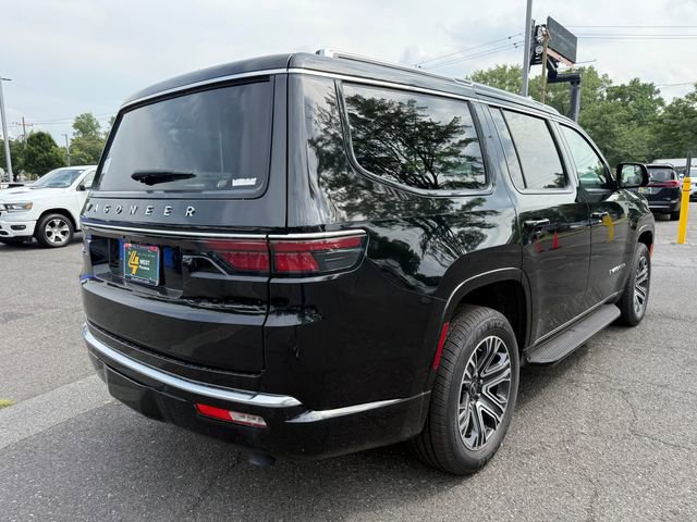 New 2025 Jeep Wagoneer 4WD w/ Premium Group I image 9