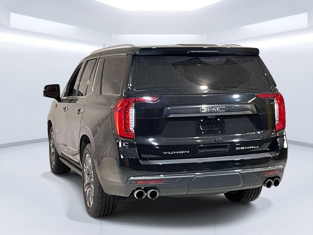 Used 2023 GMC Yukon Denali Ultimate AWD/4WD image 3