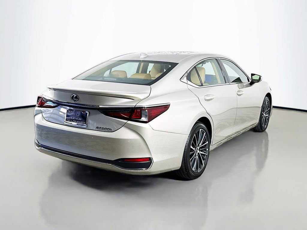 Certified 2025 Lexus ES 300h w/ Premium Package image 5