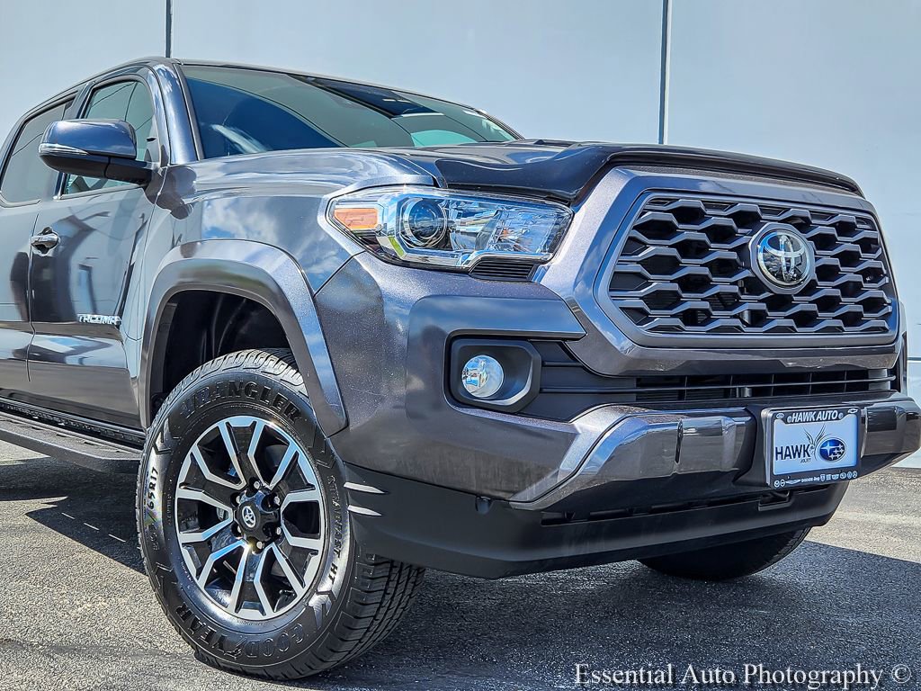 Used 2022 Toyota Tacoma TRD Sport AWD/4WD image 2