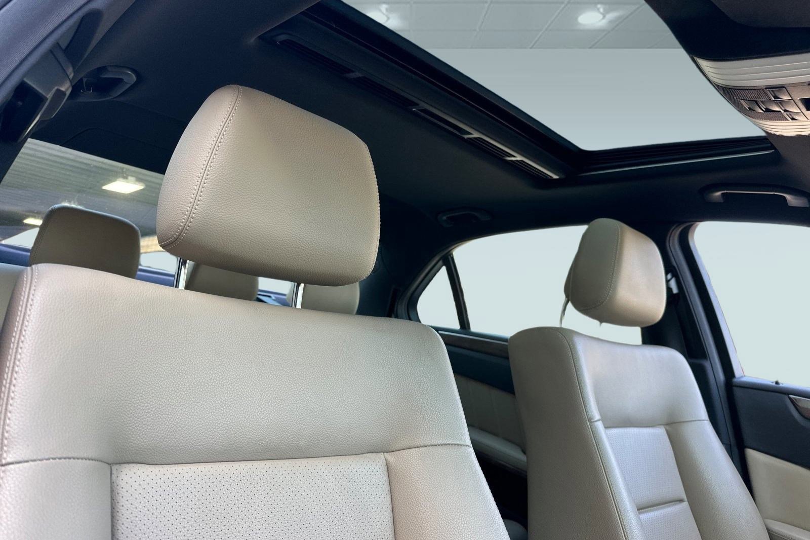 Used 2012 Mercedes-Benz E 350 BlueTEC Sedan image 16