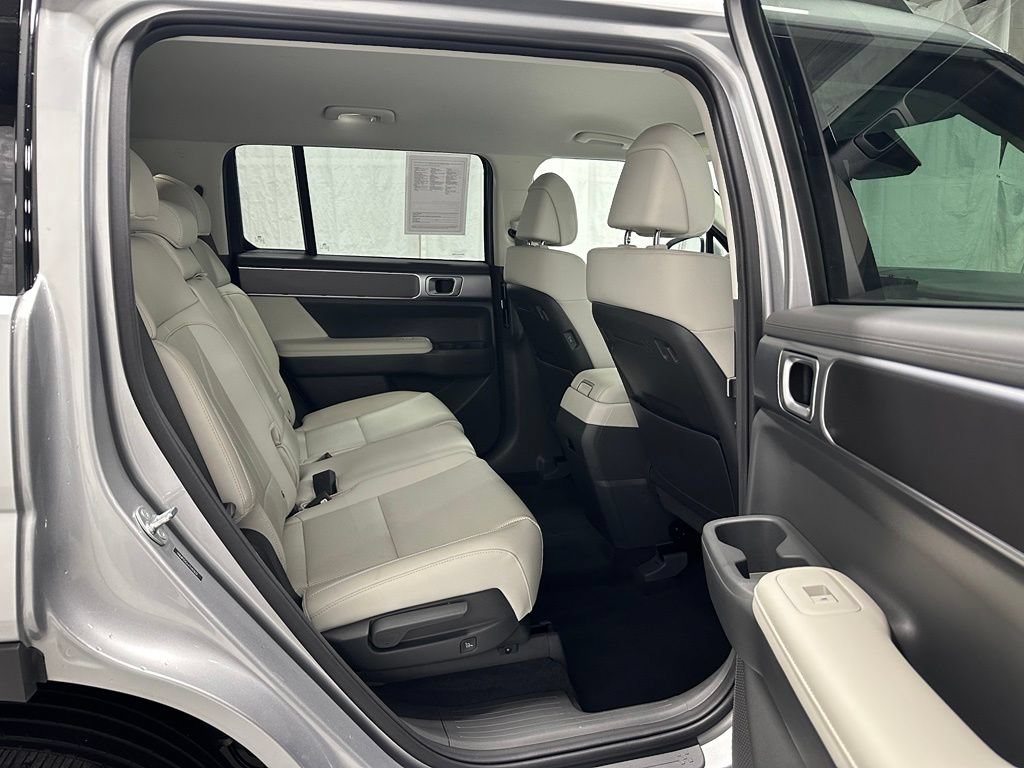 Used 2026 Hyundai Santa Fe SEL AWD/4WD image 54