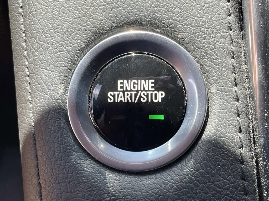 Used 2019 Cadillac Escalade ESV Luxury AWD/4WD image 37