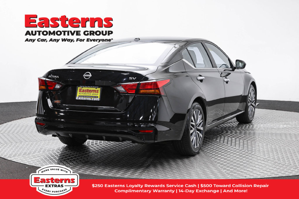 Used 2024 Nissan Altima 2.5 SV FWD image 6