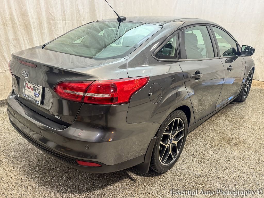 Used 2018 Ford Focus SEL FWD image 9