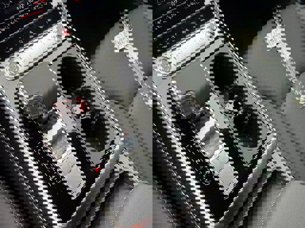 New 2026 Audi Q8 Premium Plus image 32