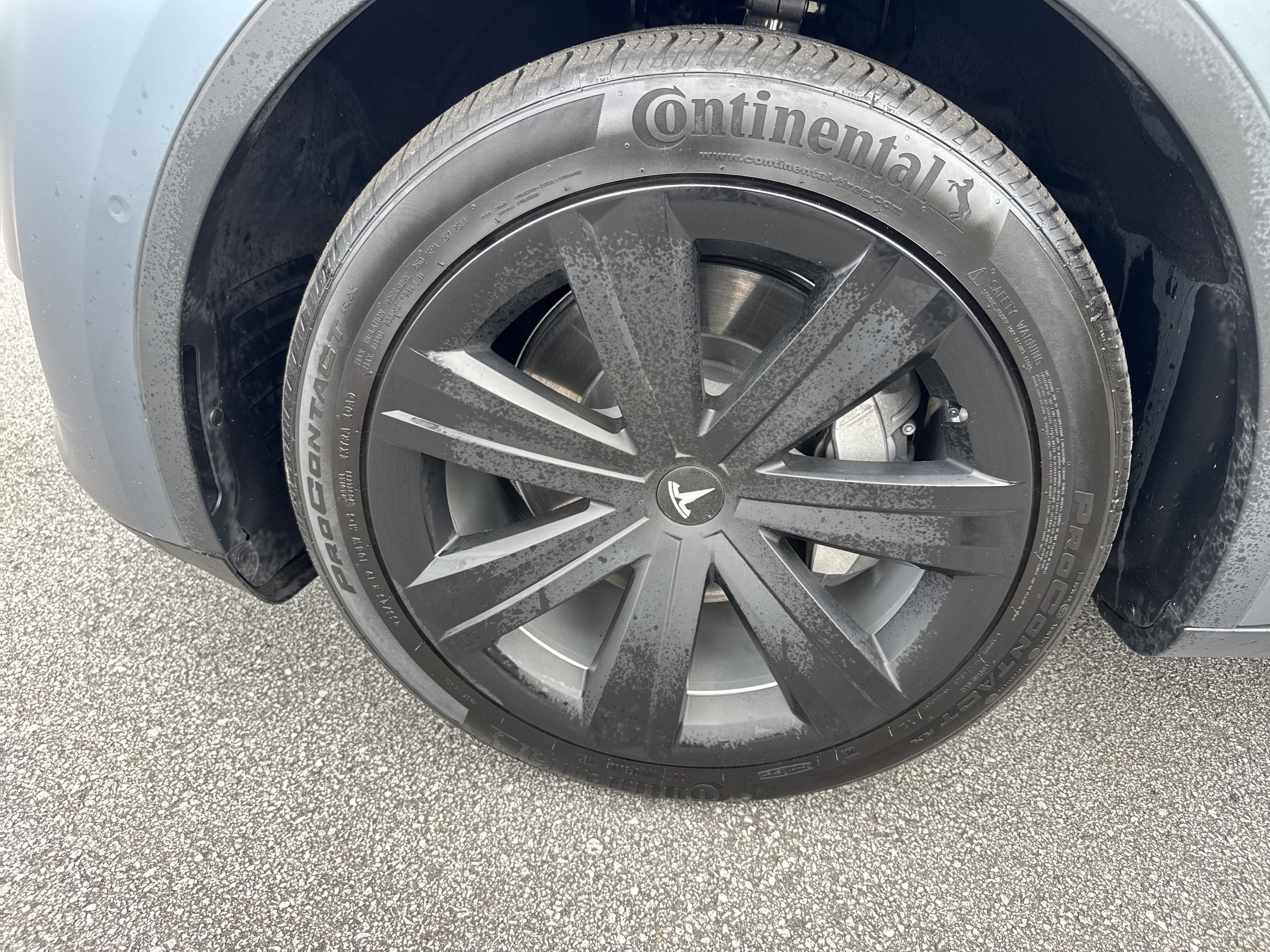 Used 2022 Tesla Model Y Long Range AWD/4WD image 13