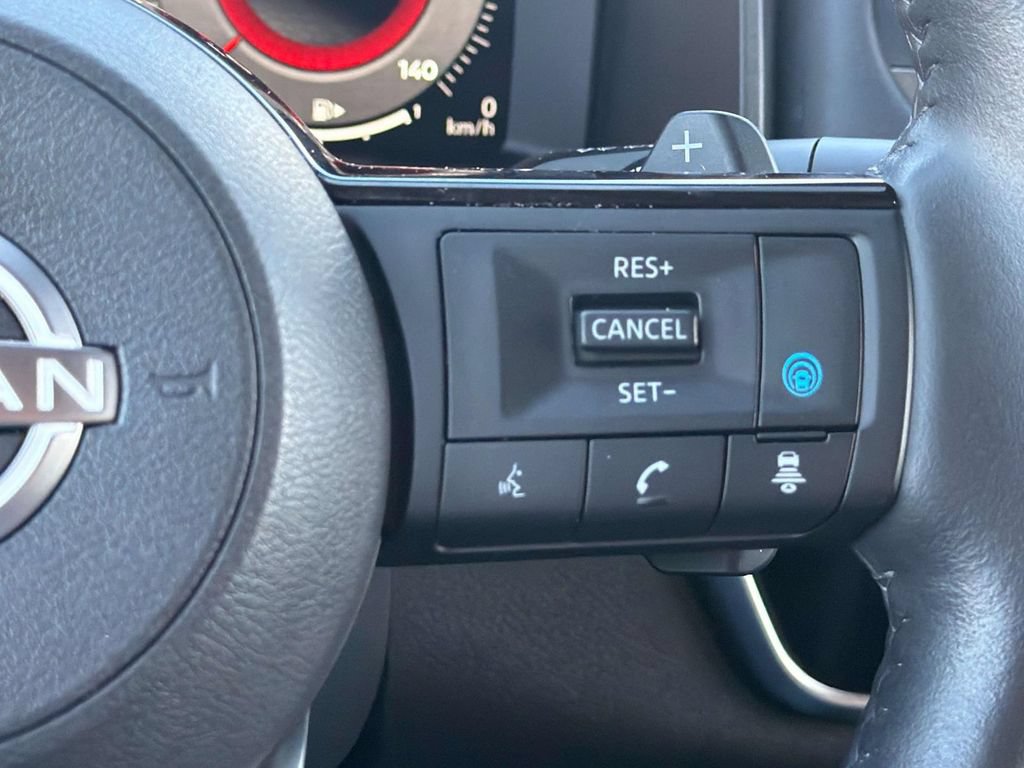 Used 2023 Nissan Rogue Platinum w/ Platinum Premium Package FWD image 13