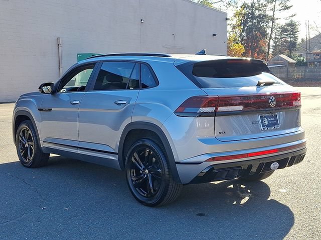 Used 2025 Volkswagen Atlas Cross Sport SEL R-Line AWD/4WD image 7