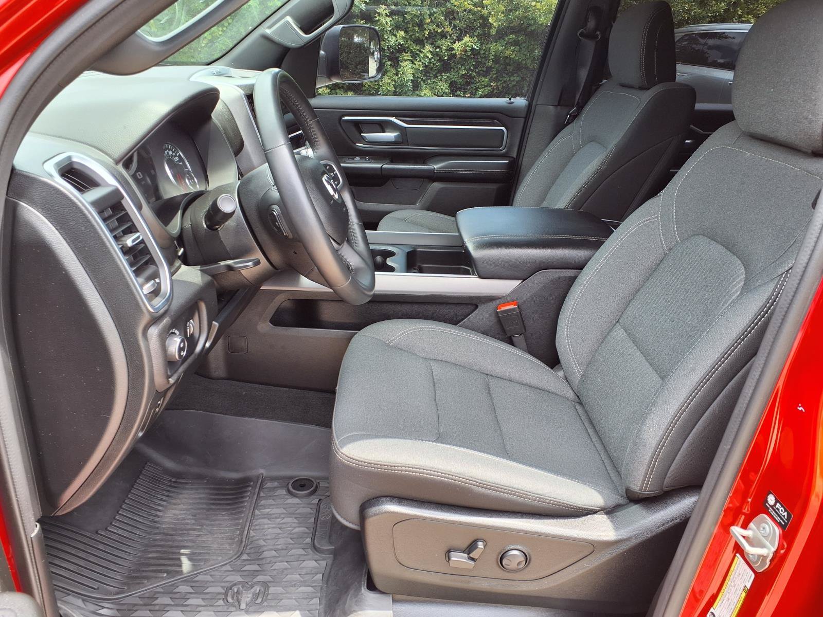 Used 2024 RAM 1500 Big Horn RWD image 21